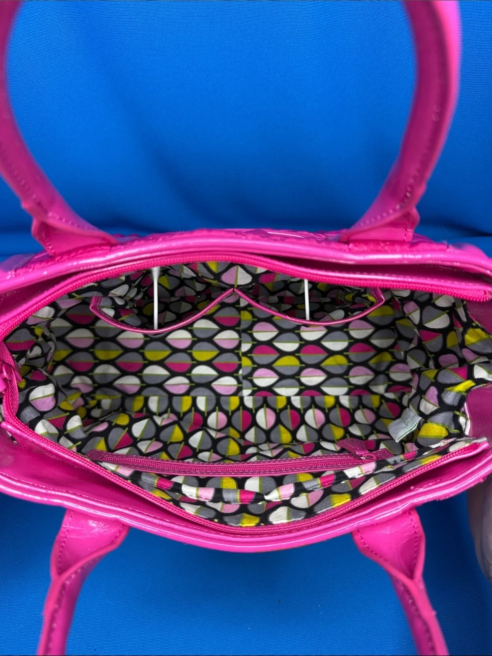 VERA BRADLEY DIAMOND QUILTED TRIMMED TRAPEZE FUCHSIA / PINK SATCHEL HANDBAG